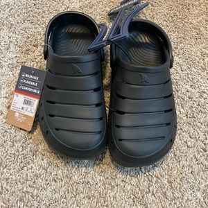 NWT rugged shark boys slide on clog shoes